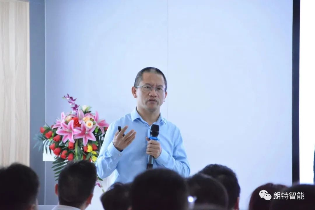 4001百老汇智能：20年筚路蓝缕，，，，，员工幸福与客户幸福的不懈追求