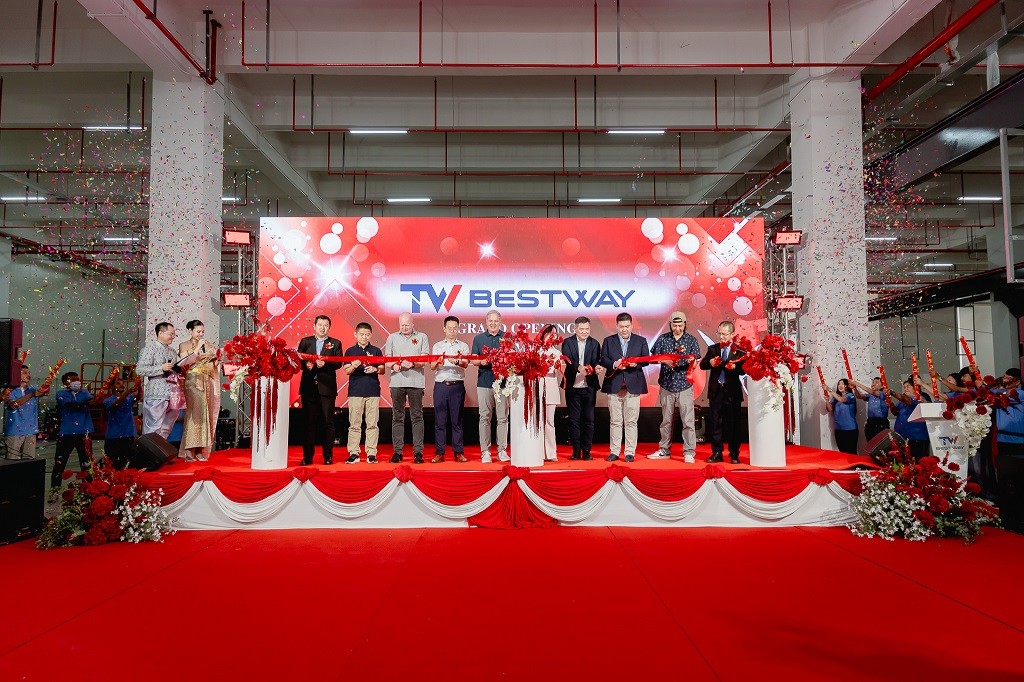 4001百老汇智能泰国工厂盛大开业，，，，，，，全球化结构再启新篇